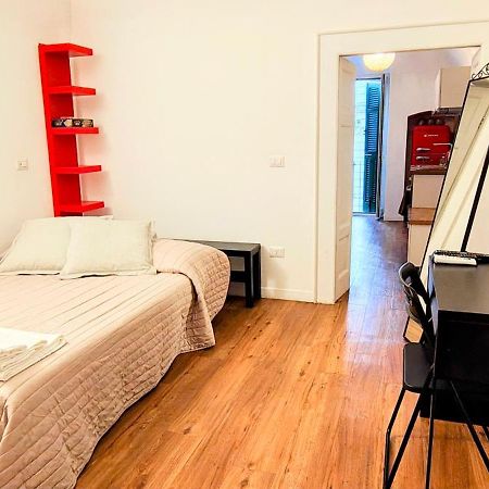 Central Suite Apartment Бари Экстерьер фото