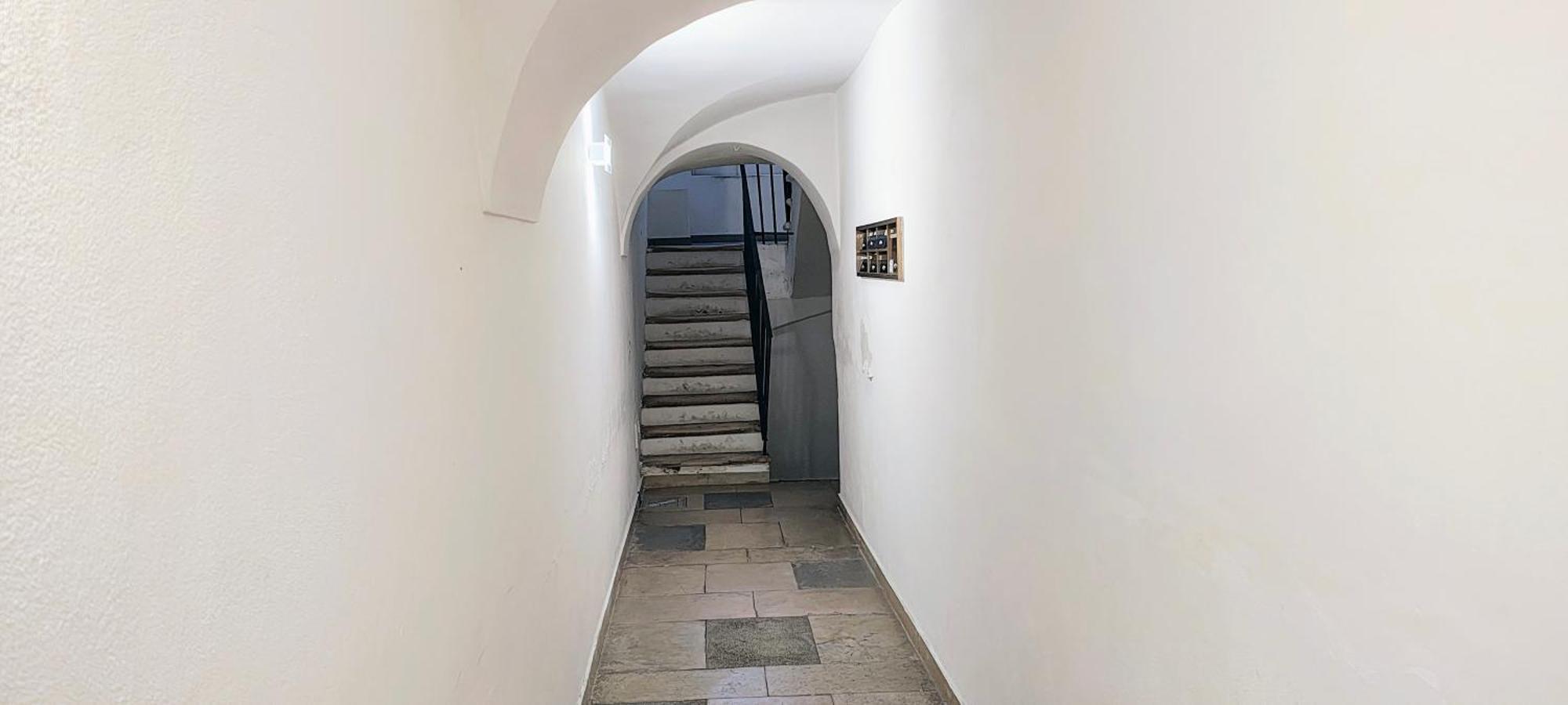 Central Suite Apartment Бари Экстерьер фото